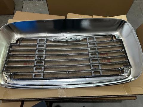 GA-FR-002* FREIGHTLINER COLUMBIA 2001 2002 2003 2004 2005 2006 2007 2008 2009 2010 2011 2012 2013 2014 2015 2016 2017 2018 2019 2020 2021 2022 2023 2024 Chrome Grille with Bug Screen