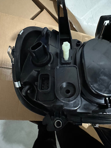 GA-FR-004L* Headlights For FREIGHTLINER COLUMBIA 2000 2001 2002 2003 2004 2005 2006 2007 2008 2009 2010 2011 2012 2013 2014 2015 2016 2017 2018 2019 2020 2021 2022 2023 2024LH Driver Side Assembly Halogen