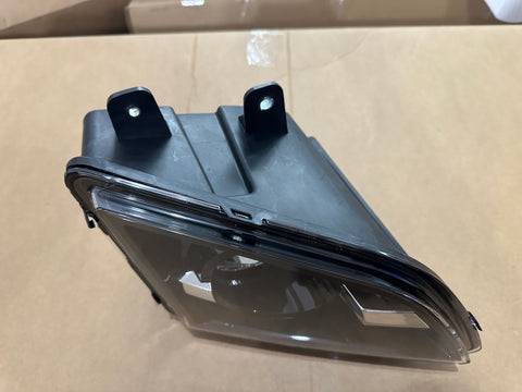 GA-V-097B-R* Fog Lamp RH black for 2018 2019 2020 2021 2022 2023 2024 VOLVO VNL Trucks