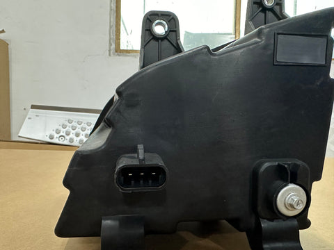 GA-V-097B-R* Fog Lamp RH black for 2018 2019 2020 2021 2022 2023 2024 VOLVO VNL Trucks