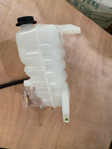 GA-A9018 Water Reservoir Tank For International 5900i 9200 9900i Prostar 2003 2004 2005 2006 2007 2008 2009 2010 2011 2012 2013 2014 2015 2016 2017