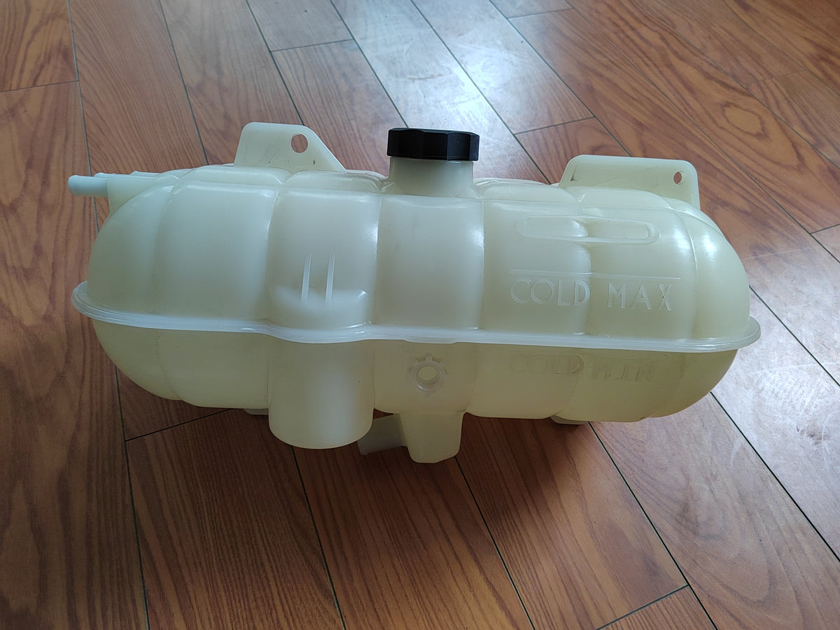 GA-A988 Water Reservoir Tank For Freightliner Century Class Columbia W/ Cap 2001 2002 2003 2004 2005 2006 2007 2008 2009