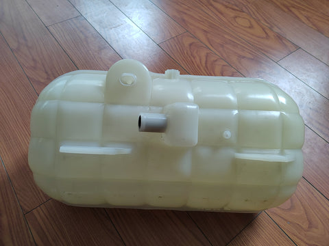 GA-A988 Water Reservoir Tank For Freightliner Century Class Columbia W/ Cap 2001 2002 2003 2004 2005 2006 2007 2008 2009
