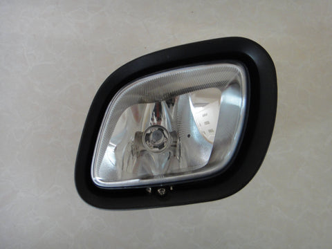 GA-FR-013 R FREIGHTLINER CASCADIA 2008 2009 2010 2011 2012 2013 2014 2015 2016 2017 2018 2019 2020 2021 2022 2023 2024 FOG LAMP R OEM:A06-51908-001