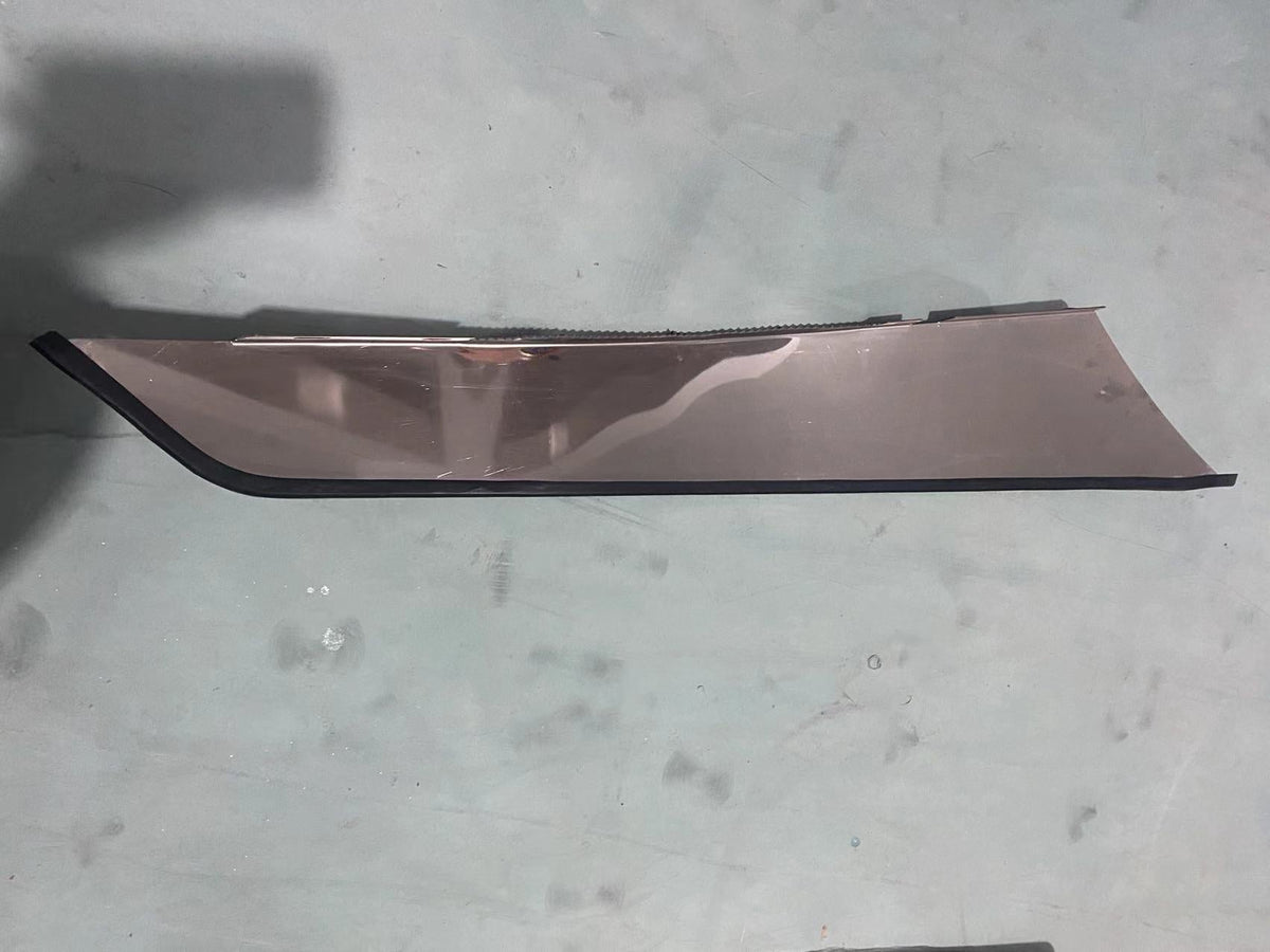 GA-FR-127-R*FREIGHTLINER CASCADIA 2008 2009 2010 2011 2012 2013 2014 2015 2016 2017 2018 BUMPER CORNER CHROME