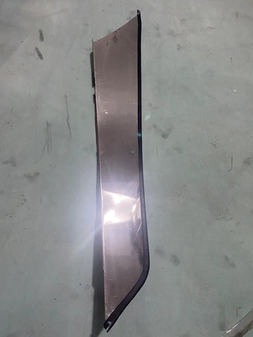 GA-FR-127-R*FREIGHTLINER CASCADIA 2008 2009 2010 2011 2012 2013 2014 2015 2016 2017 2018 BUMPER CORNER CHROME